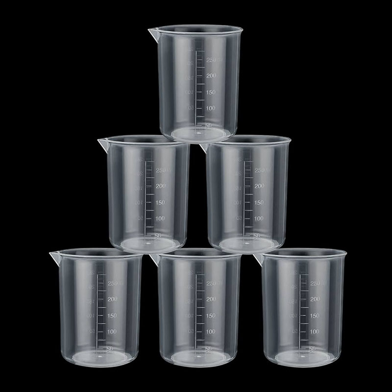 Plastic bekers