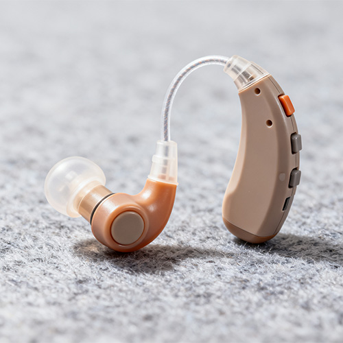 Kunststof spuitgietwerk voor gehoorapparaten